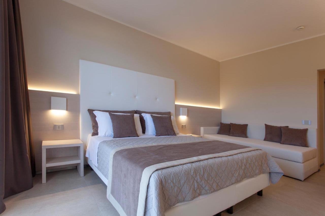 Hotel La Perla Del Golfo Procchio  Esterno foto
