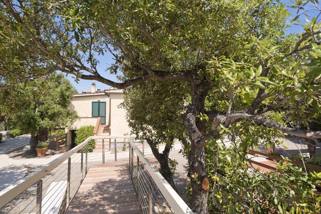Hotel La Perla Del Golfo Procchio  Esterno foto