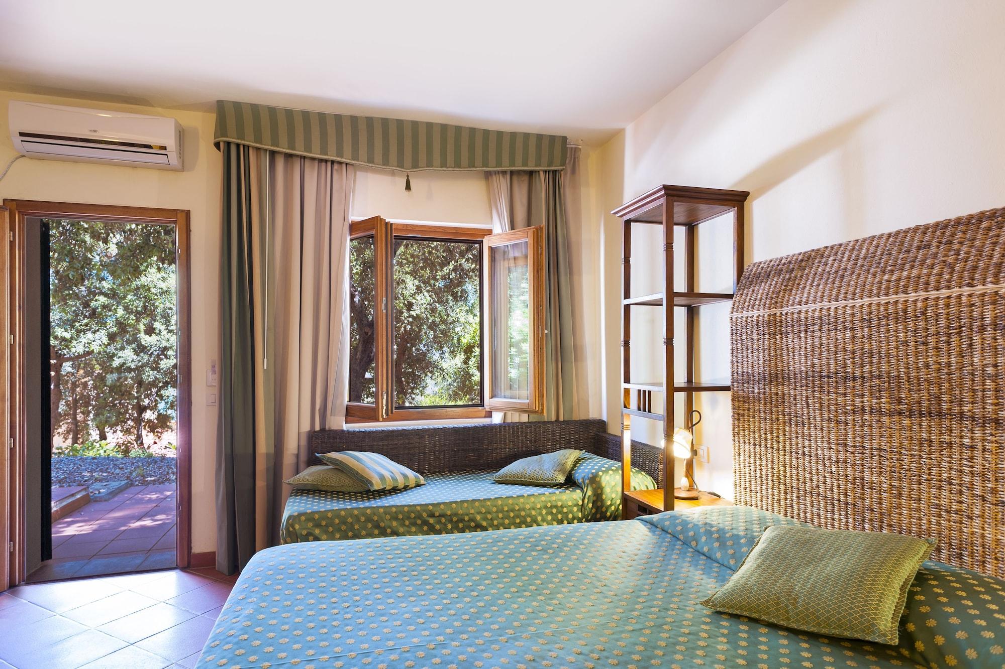 Hotel La Perla Del Golfo Procchio  Esterno foto