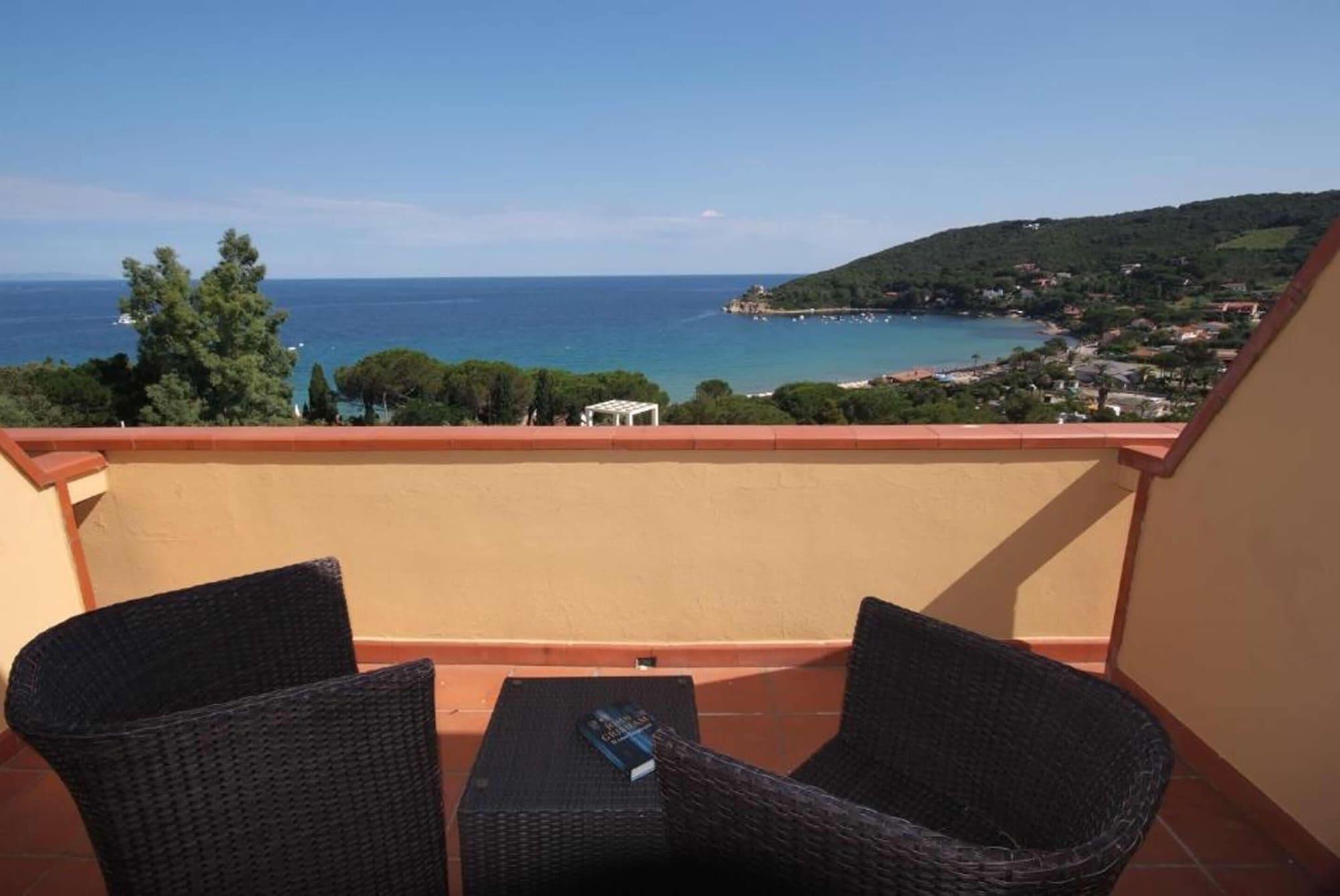 Hotel La Perla Del Golfo Procchio  Esterno foto