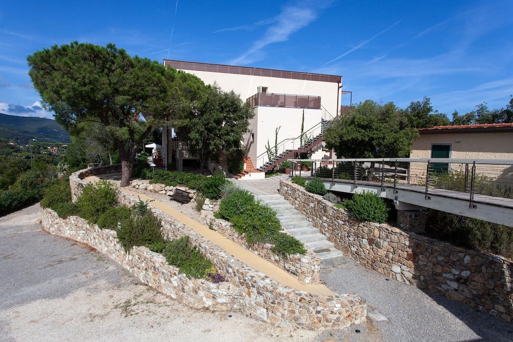 Hotel La Perla Del Golfo Procchio  Esterno foto